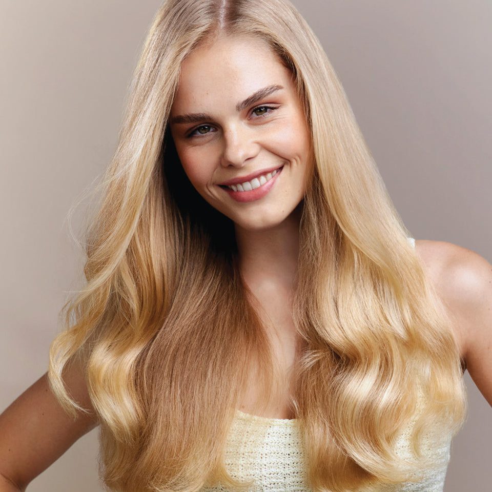 Cabello largo y brillante con milk_shake